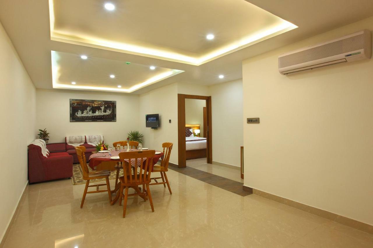 Hotel Rohini International Kallār Dış mekan fotoğraf