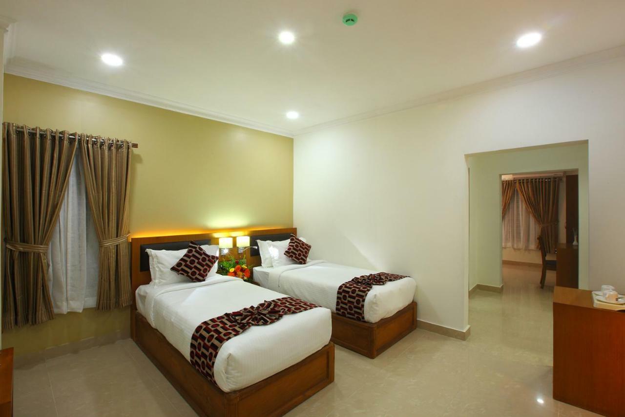 Hotel Rohini International Kallār Dış mekan fotoğraf