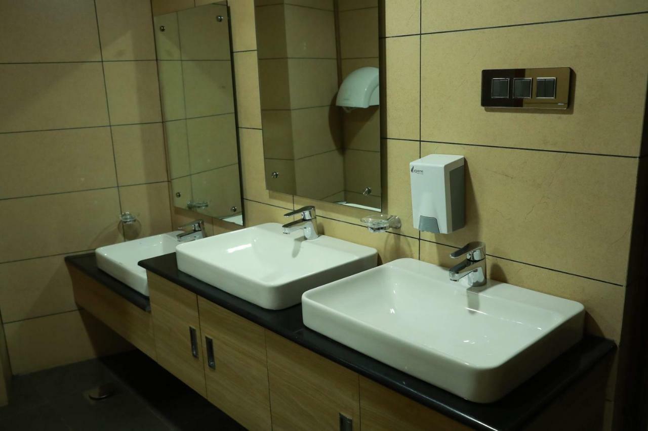 Hotel Rohini International Kallār Dış mekan fotoğraf