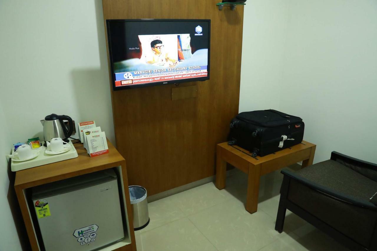 Hotel Rohini International Kallār Dış mekan fotoğraf