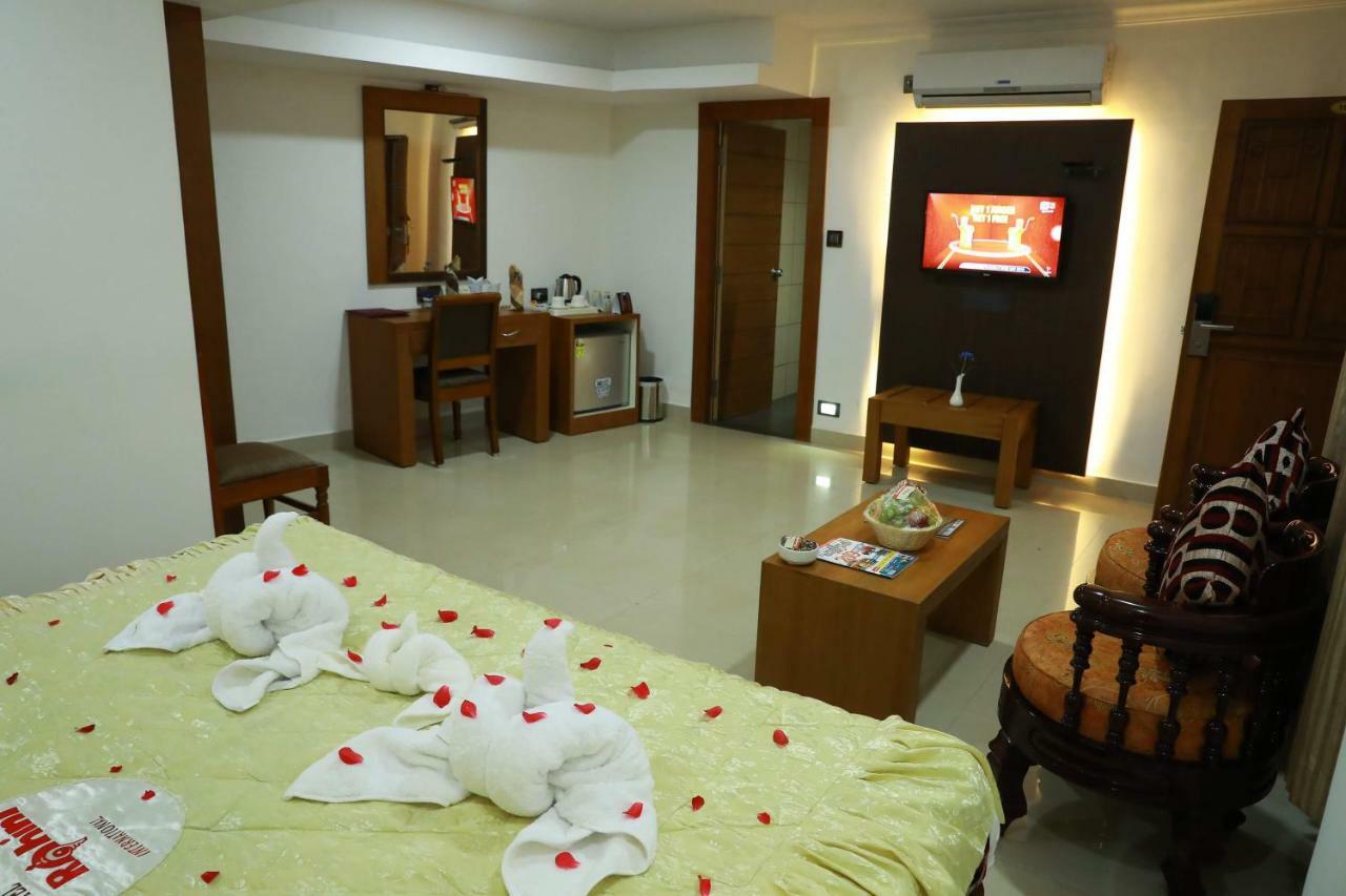 Hotel Rohini International Kallār Dış mekan fotoğraf
