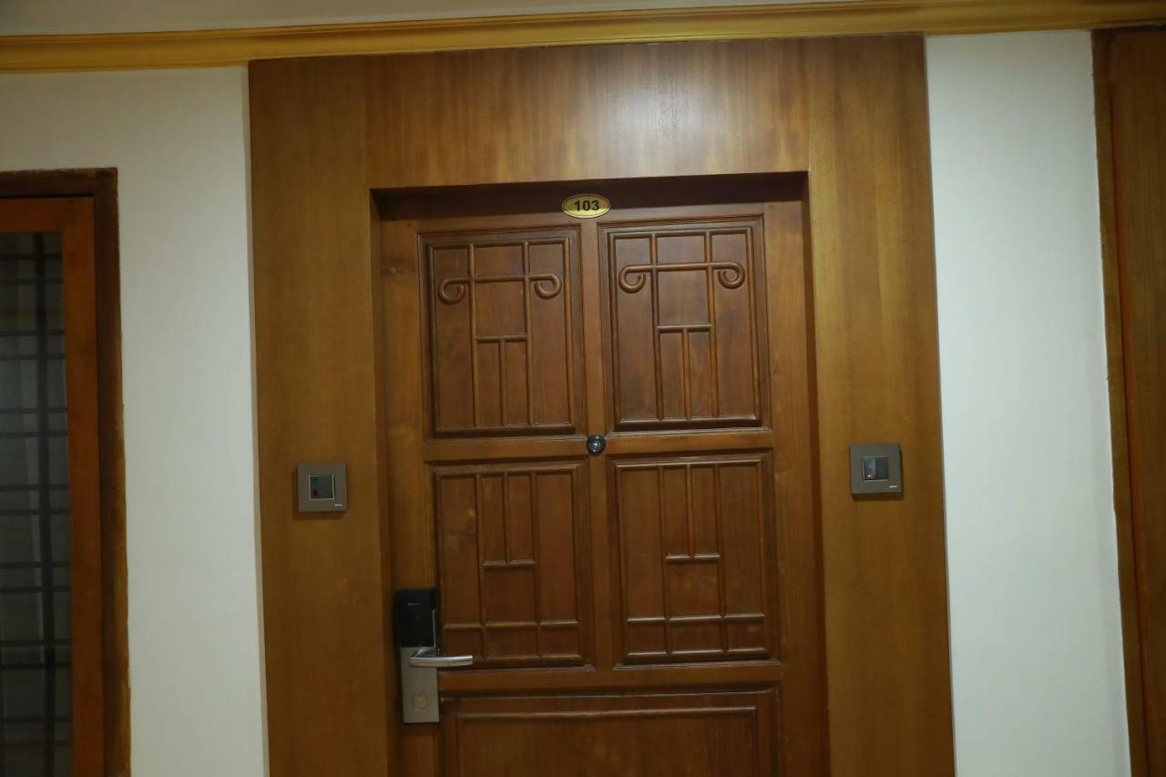 Hotel Rohini International Kallār Dış mekan fotoğraf