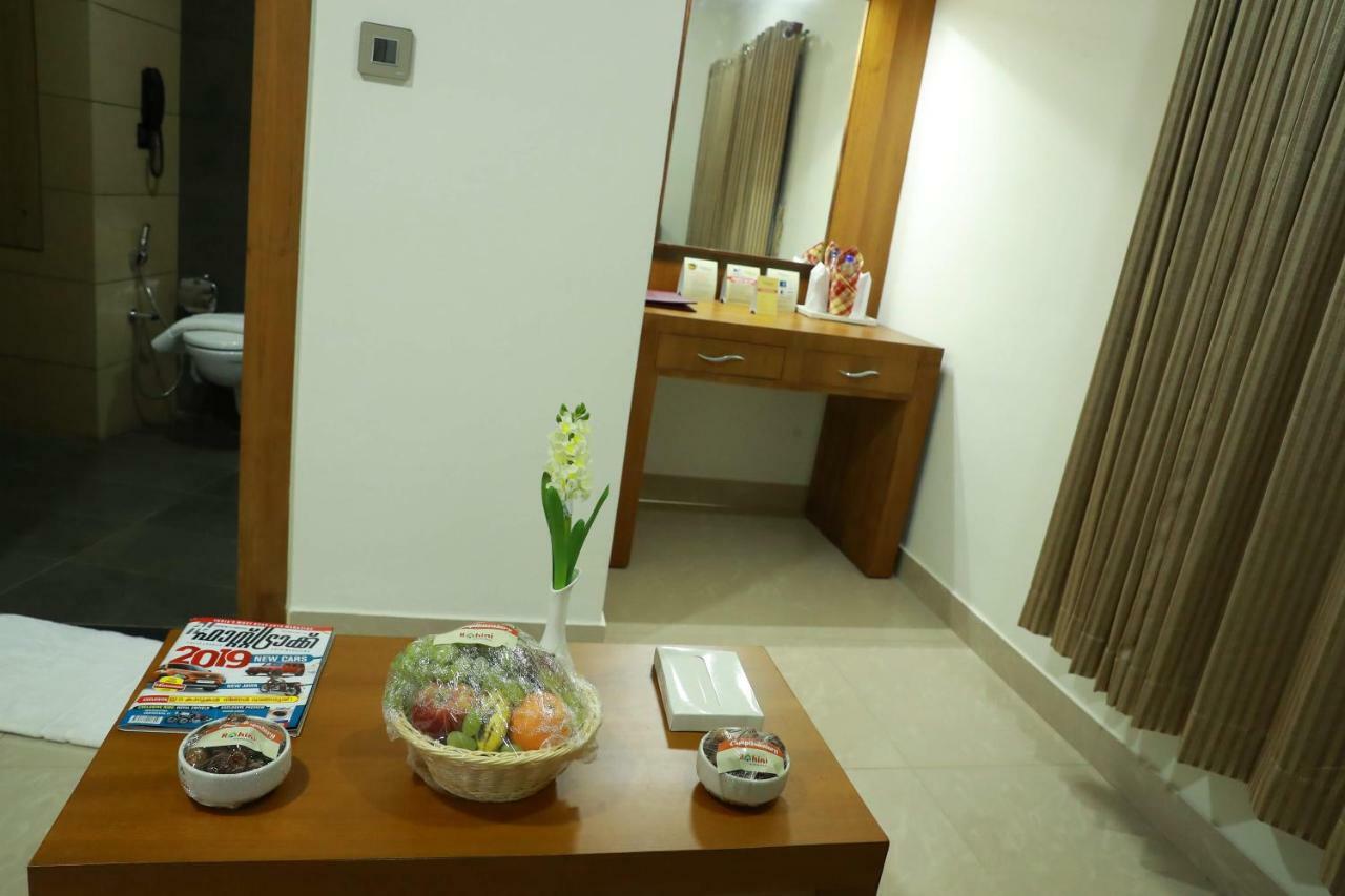 Hotel Rohini International Kallār Dış mekan fotoğraf