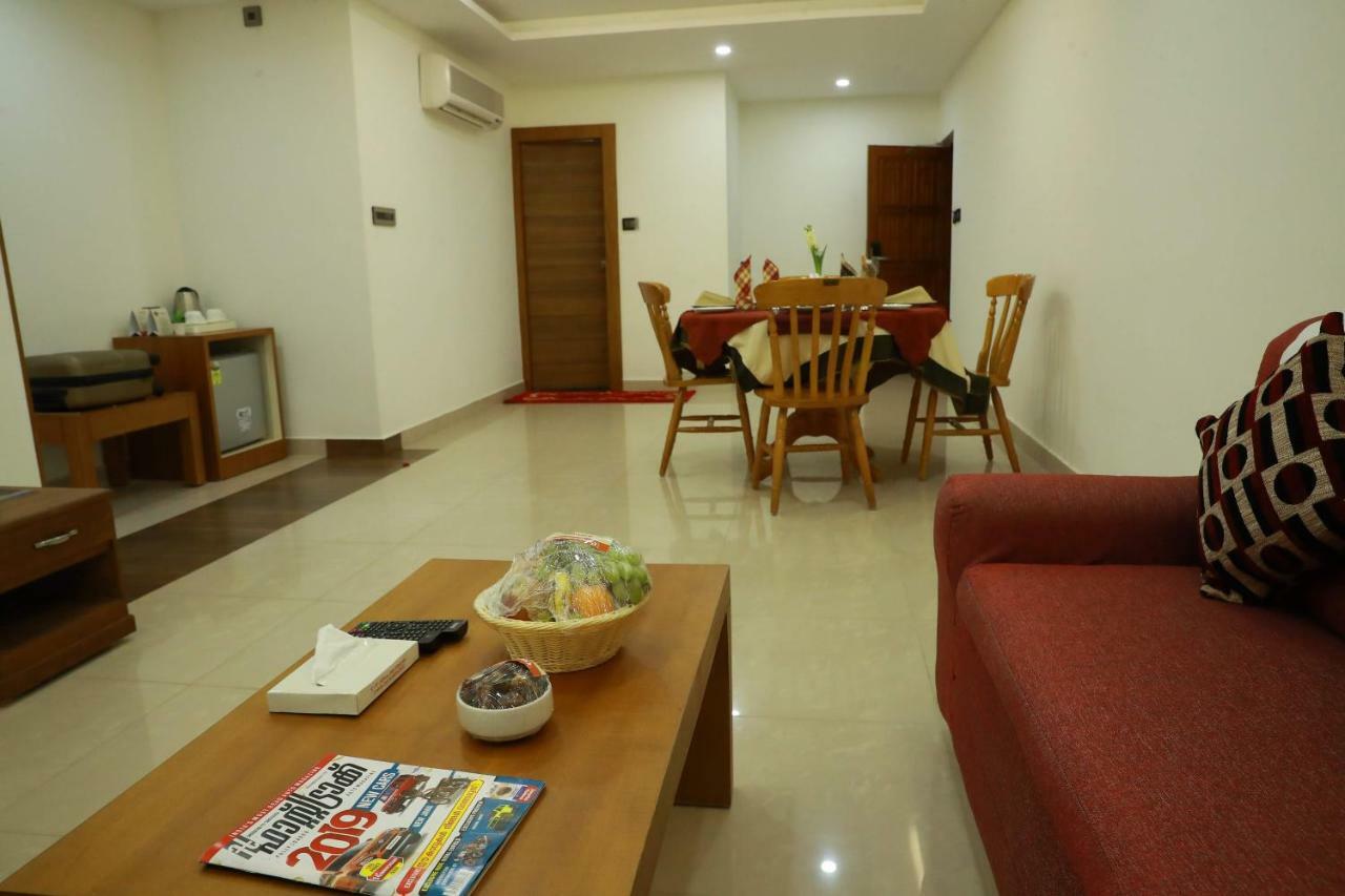 Hotel Rohini International Kallār Dış mekan fotoğraf