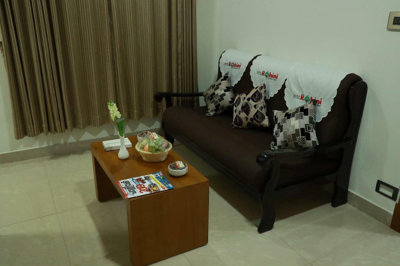 Hotel Rohini International Kallār Dış mekan fotoğraf